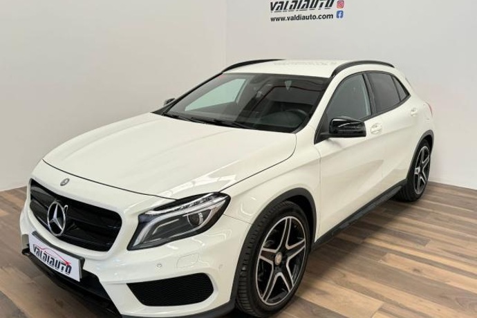 MERCEDES-BENZ GLA 220 CDI Automatic 4Matic Sport