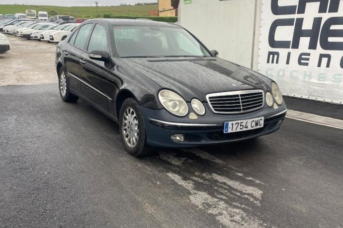 MERCEDES-BENZ E E 270 CDI Aut.