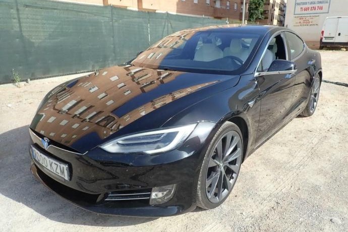 TESLA MODEL S Performance 4WD