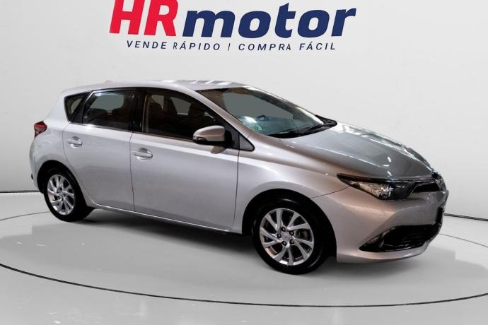 TOYOTA AURIS active