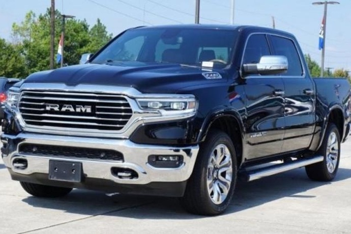 DODGE RAM 1500 5.7L V8 HEMI 4X4 Laramie Longhorn