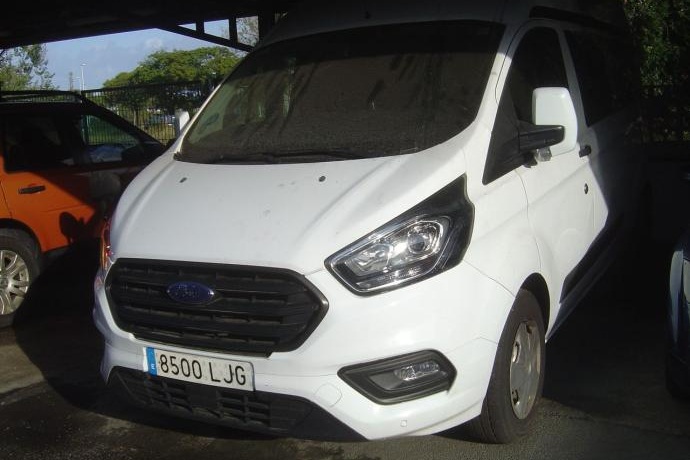 FORD TRANSIT sobre elevada