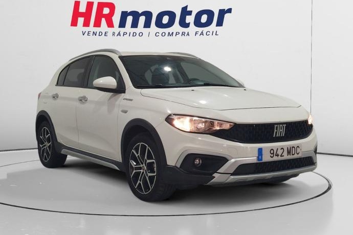 FIAT TIPO Cross