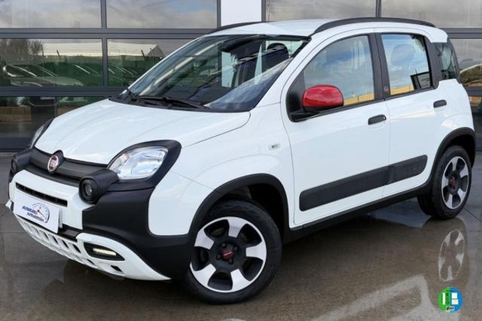 FIAT PANDA Cross Red 1.0 GSE 70cv Hybrid