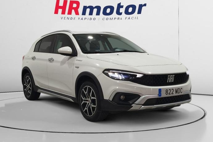 FIAT TIPO Cross