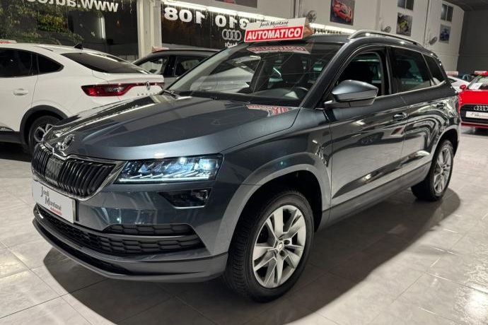 SKODA Karoq 1.5TSI 150CV DSG-7 AMBITION .- " IMPECABLE ".- " NACIONAL ".-