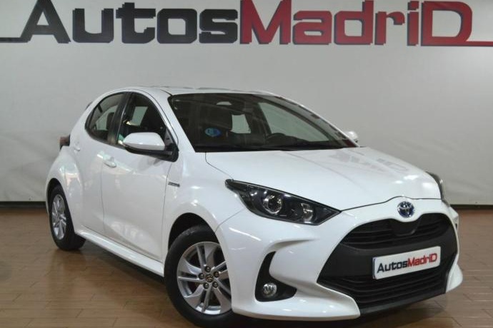 TOYOTA YARIS 1.5 120H Active Tech