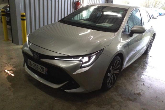 TOYOTA COROLLA 1.8 125H STYLE E-CVT