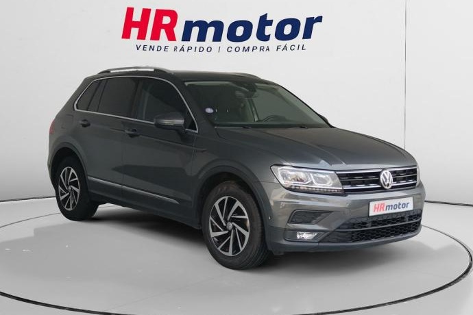 VOLKSWAGEN TIGUAN Advance BMT