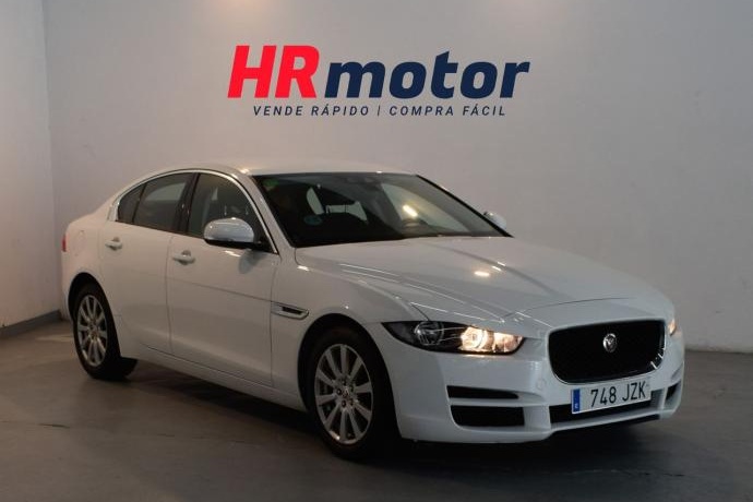 JAGUAR XE Pure