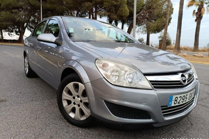 OPEL ASTRA 1.7 CDTI 110CV 3p. Cosmo