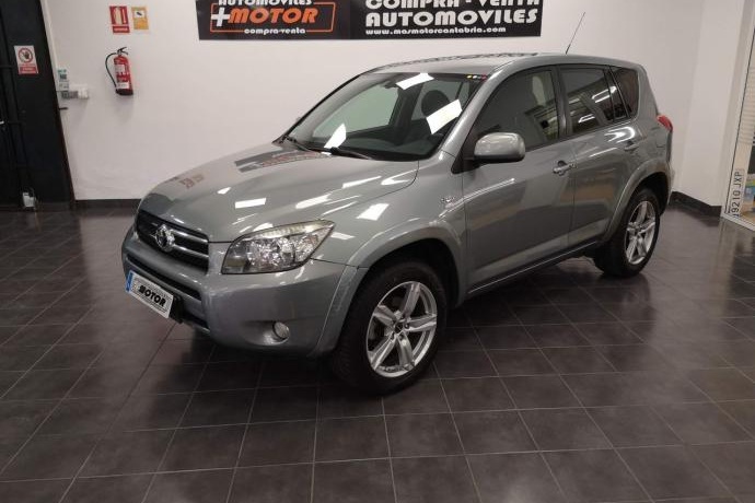 TOYOTA RAV-4 2.2 D-CAT EXECUTIVE