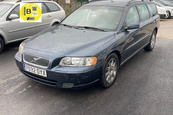 VOLVO V70 2.4 D 20V Summum