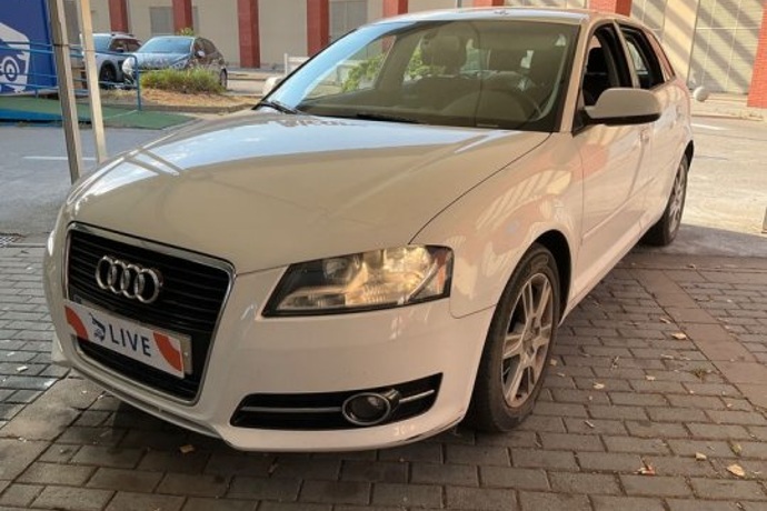 AUDI A3 AUDI A3 1.6 TDI ATTRACTION