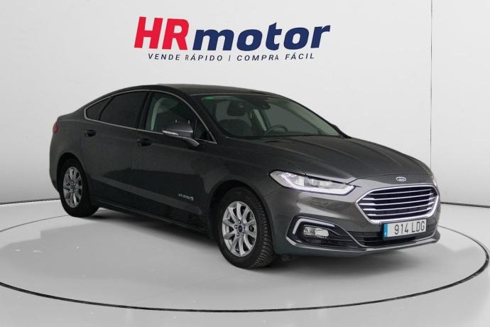 FORD MONDEO Hybrid Titanium