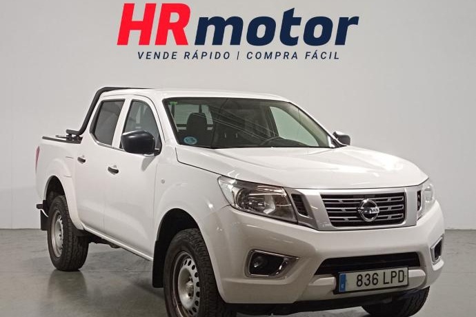 NISSAN NAVARA Visia Double Cab 4x4