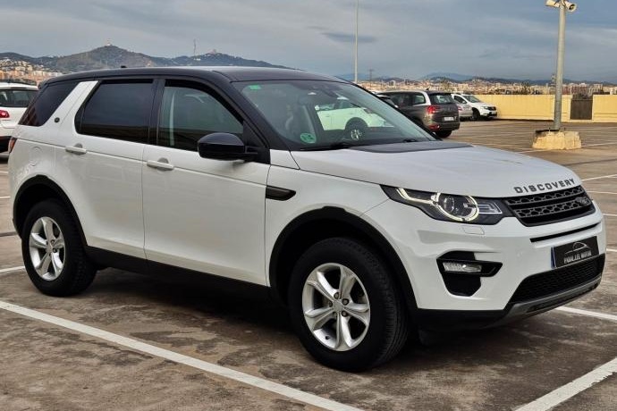 LAND-ROVER DISCOVERY SPORT 2.0L TD4 150CV 4x4 HSE 7 PLAZAS con TECHO SOLAR, CUERO...