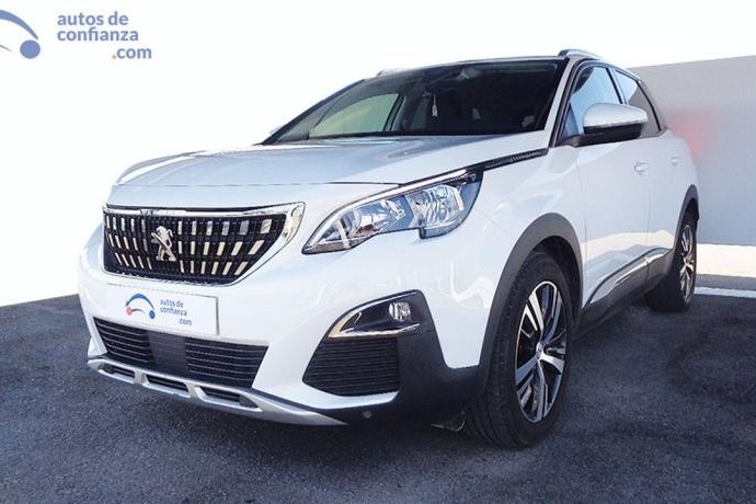 PEUGEOT 3008 1.2 PURETECH ALLURE