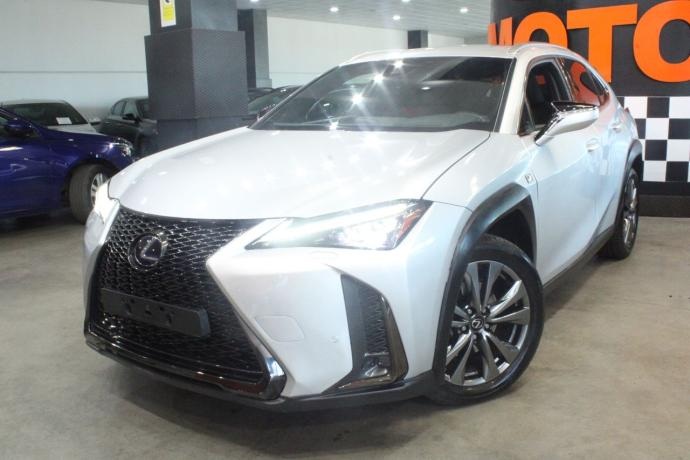 LEXUS UX 2.0 250h F Sport 4WD