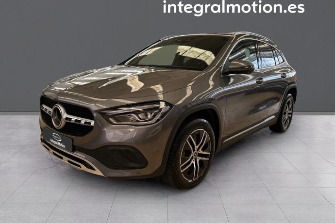 MERCEDES-BENZ GLA GLA 200 d