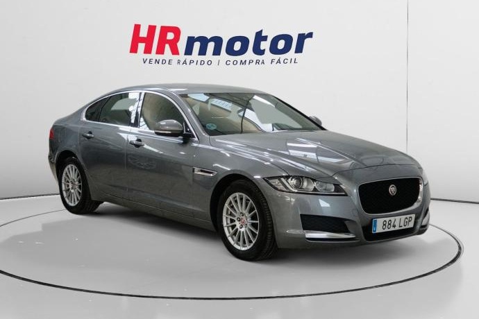 JAGUAR XF Pure