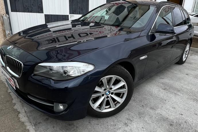 BMW SERIE 5 520D TOURING nacional con libro de mantenimiento