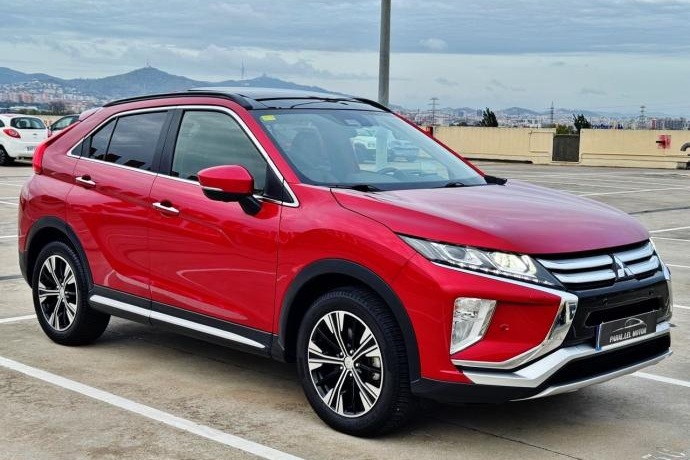 MITSUBISHI ECLIPSE CROSS 150T KAITEKI con TECHO SOLAR, CUERO COMPLETO...