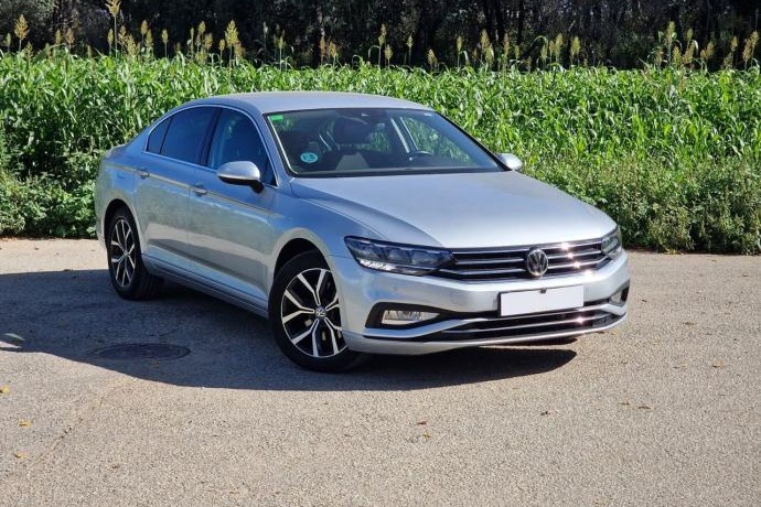 VOLKSWAGEN PASSAT 1.6 DIESEL EXECUTIVE 120CV DSG