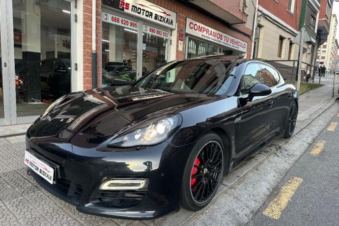 PORSCHE PANAMERA 4.8 GTS