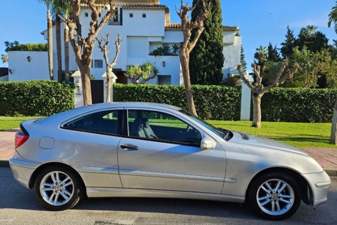 MERCEDES-BENZ C 180 Kompr. TPS Avantgarde