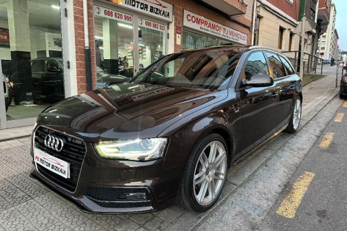 AUDI A4 Avant 3.0 V6 TDI 245CV qu. Str. Bus.P