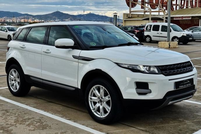 LAND-ROVER RANGE ROVER EVOQUE 2.2L TD4 150CV 4x4 con TECHO PANORÁMICO, CUERO...