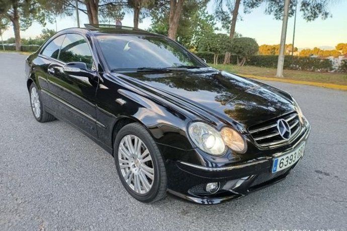 MERCEDES-BENZ CLK 220 CDI AVANTGARDE